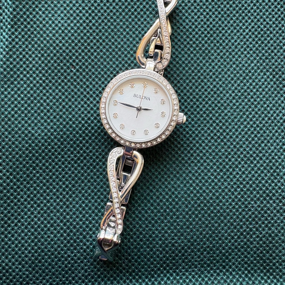 Bulova Infinity Women's Bracelet Crystal Watch